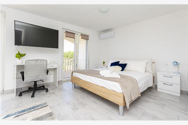 Apartment A1, for 6 persons