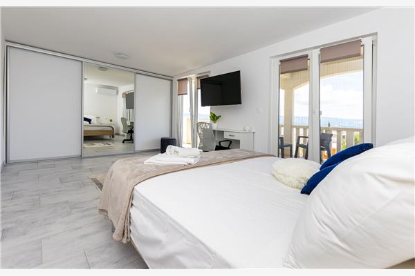 Apartment A1, for 6 persons