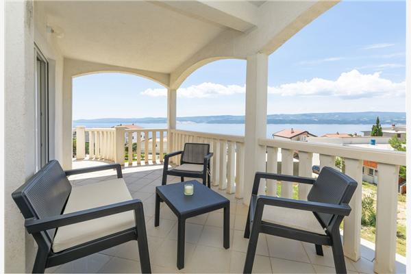 Apartment A1, for 6 persons