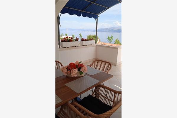 Apartment A1, for 5 persons