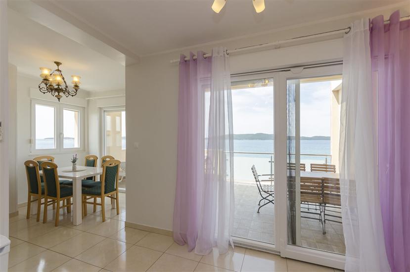 Apartment A5, for 6 persons