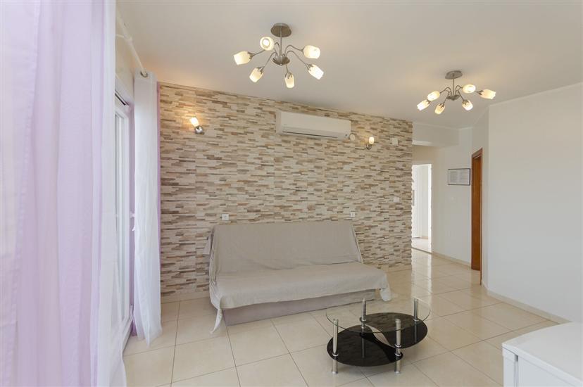 Apartment A5, for 6 persons