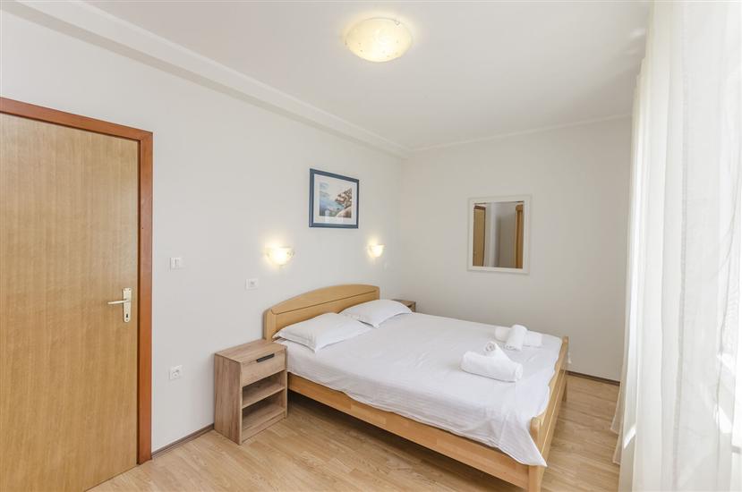 Apartment A5, for 6 persons