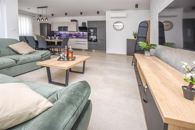 Apartment A1, for 10 persons