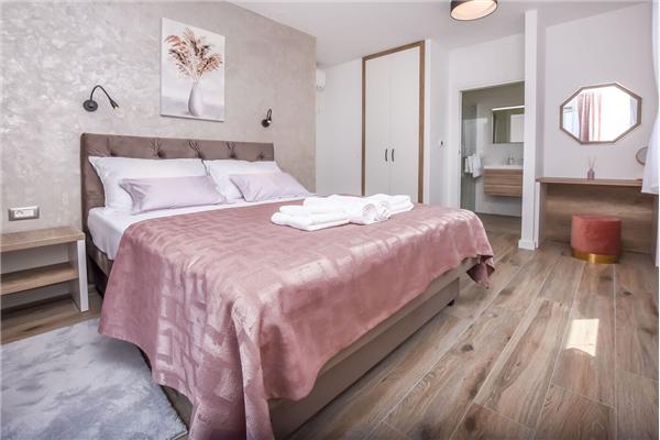 Apartment A1, for 10 persons