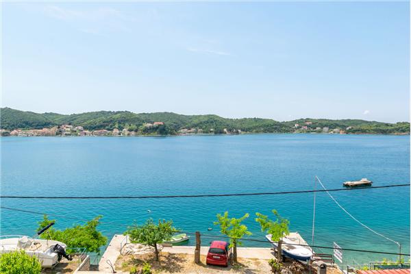 Apartment A2, for 3 persons