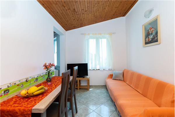 Apartment A2, for 3 persons