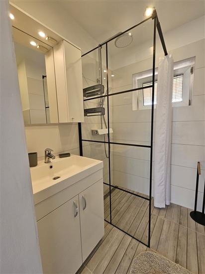 Apartment A2, for 5 persons