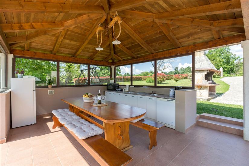 House Morena s bazenom