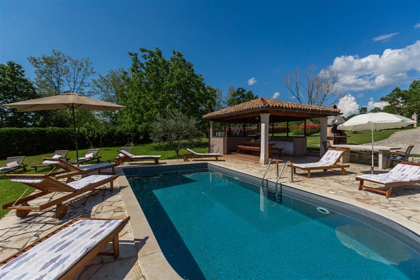 House Morena s bazenom