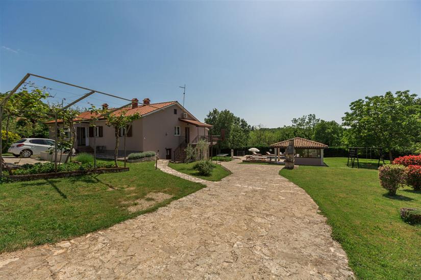 House Morena s bazenom