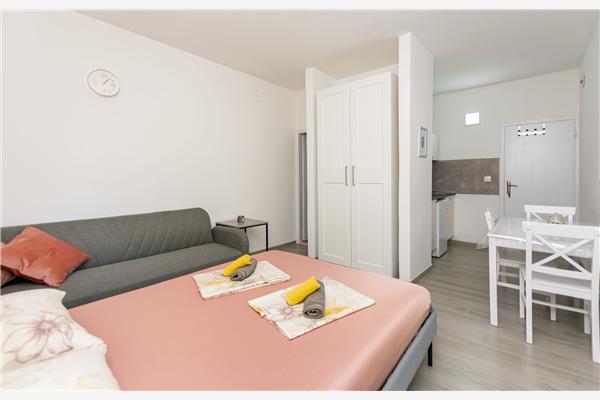 Apartment A4, for 3 persons