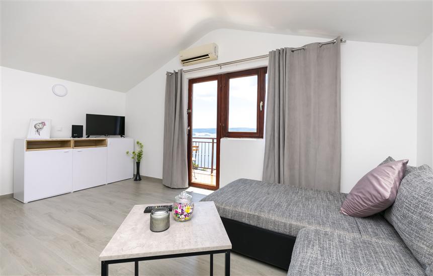 Apartment A6, for 5 persons