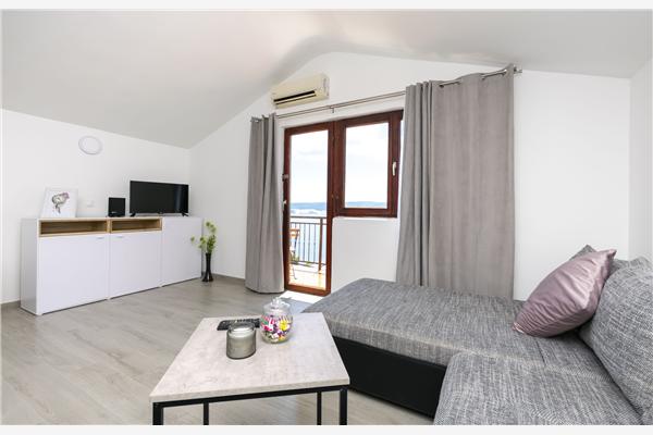 Apartment A6, for 5 persons