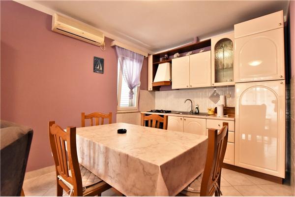 Apartment A1, for 4 persons