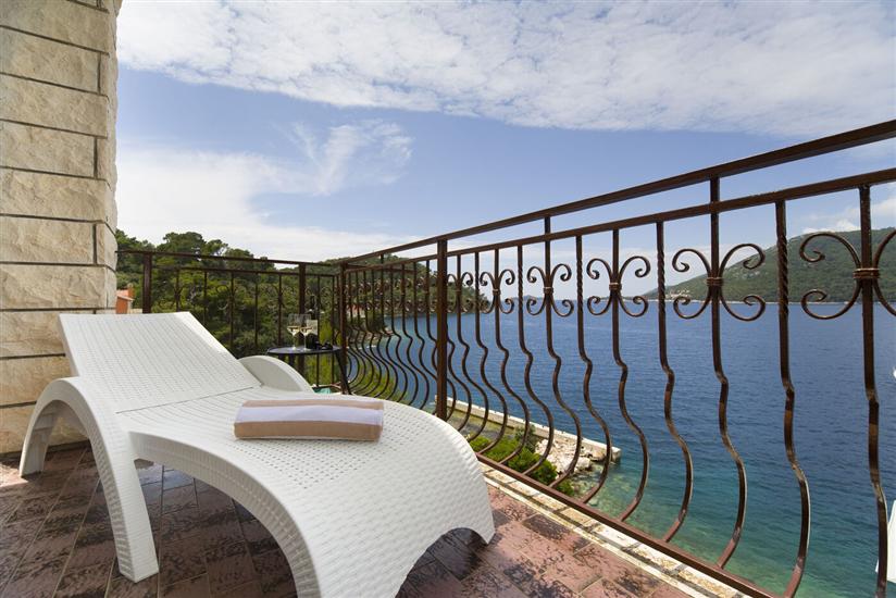 Apartment A2, for 6 persons