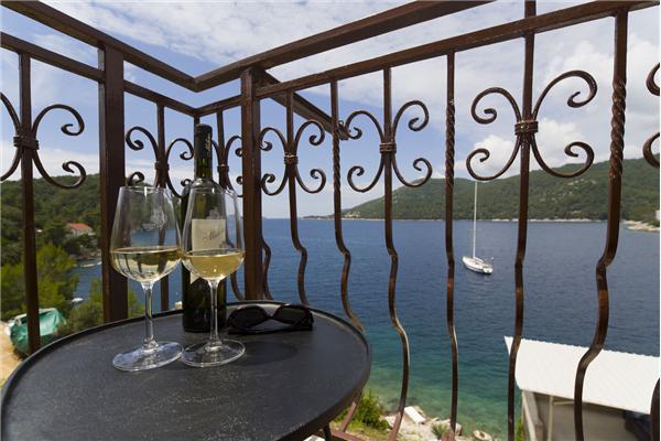 Apartment A2, for 6 persons