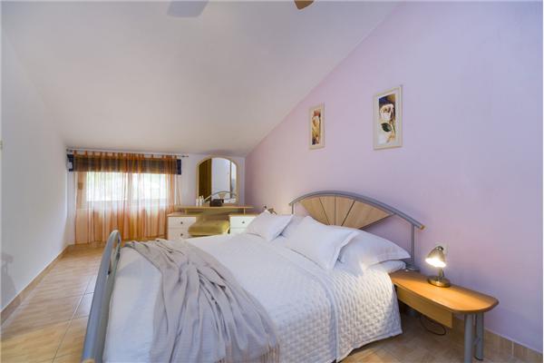 Apartment A4, for 3 persons