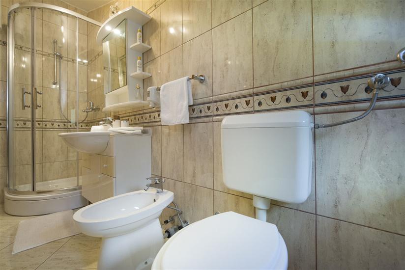 Apartment A4, for 3 persons