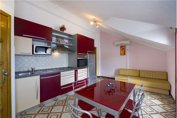 Apartment A4, for 3 persons