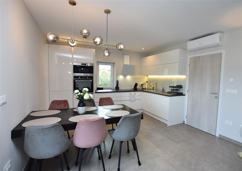 Apartment A3, for 5 persons