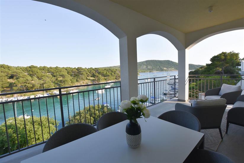 Apartment A3, for 5 persons