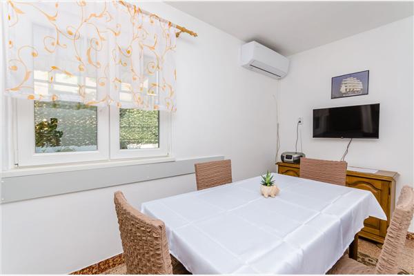 Apartment A1, for 4 persons