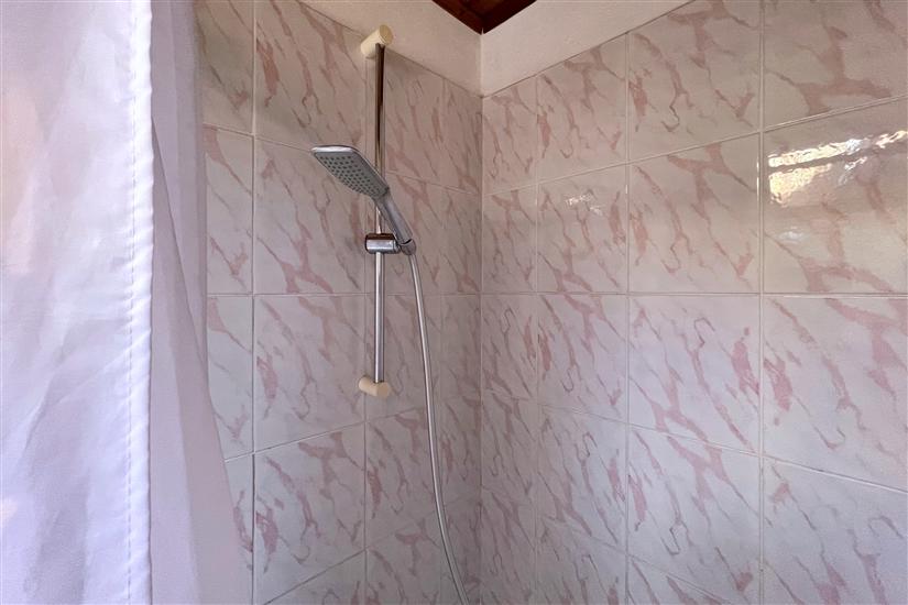 Apartman A2, za 7 osoba/e