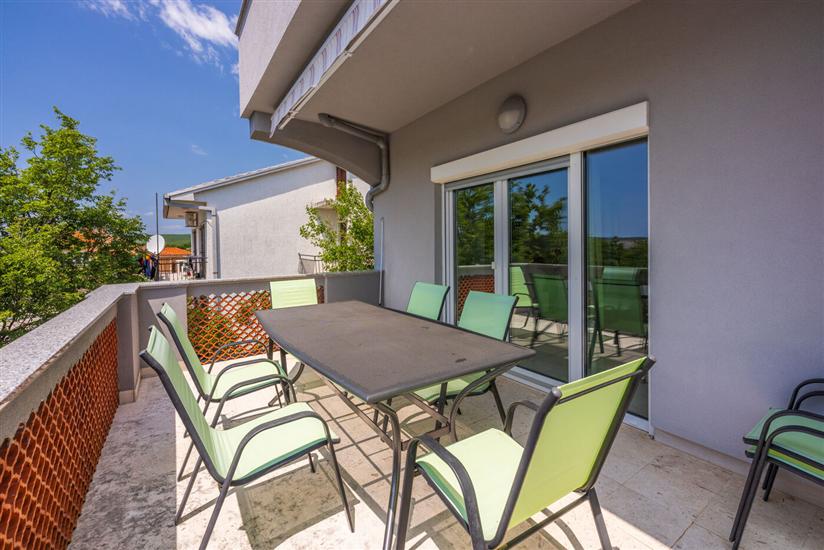 House K1, for 14 persons