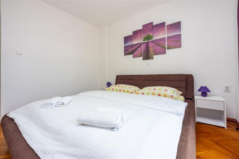 House K1, for 14 persons