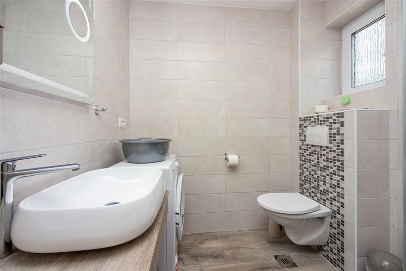 House K1, for 14 persons