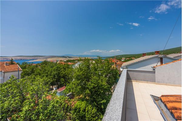 House K1, for 14 persons