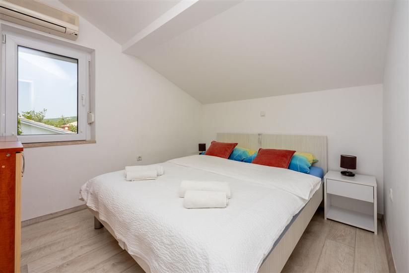 House K1, for 14 persons