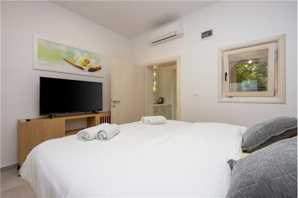 House K1, for 14 persons