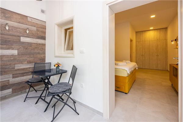 House K1, for 14 persons