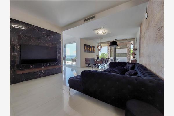 House K1, for 10 persons