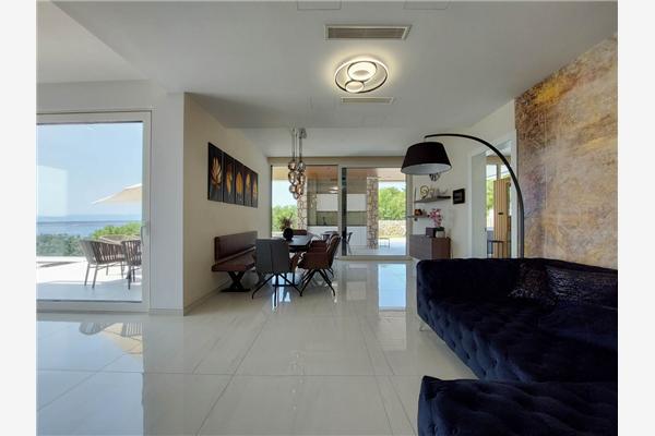 House K1, for 10 persons