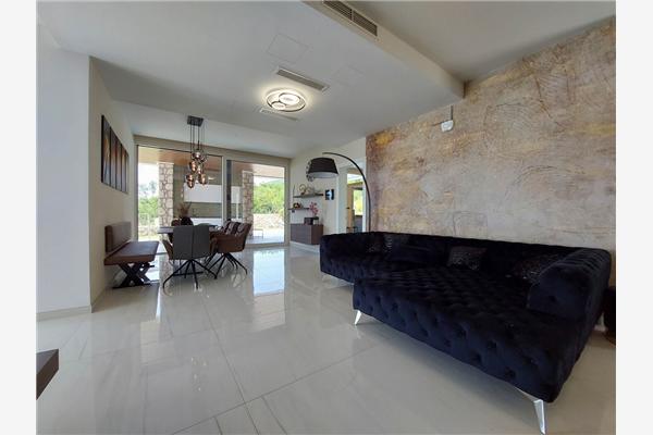 House K1, for 10 persons