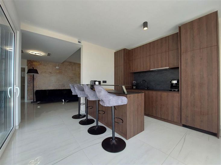 House K1, for 10 persons