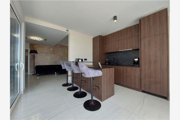 House K1, for 10 persons