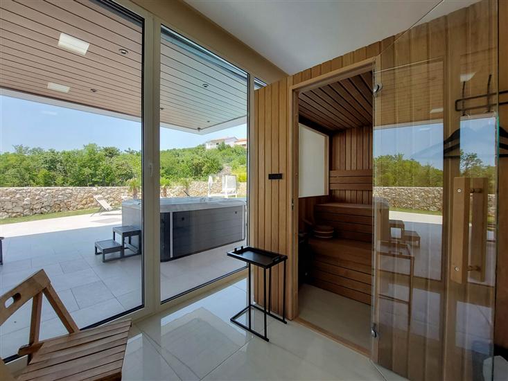 House K1, for 10 persons