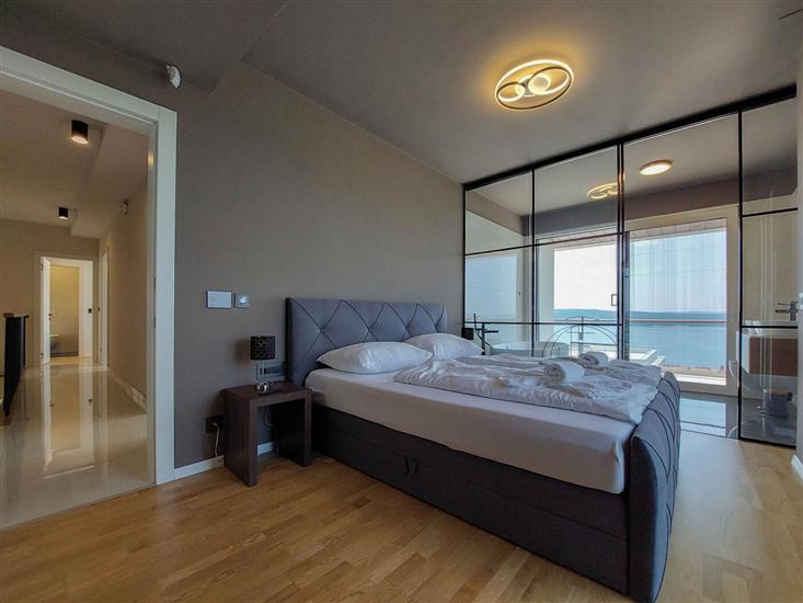 House K1, for 10 persons