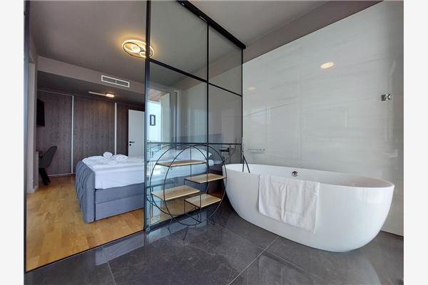 House K1, for 10 persons