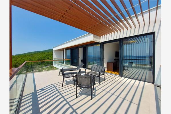 House K1, for 10 persons