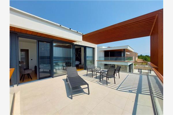 House K1, for 10 persons