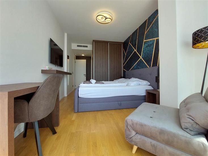 House K1, for 10 persons