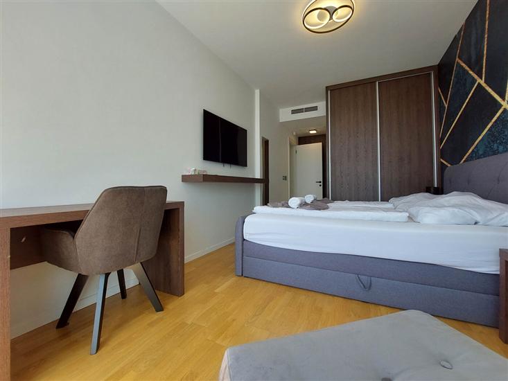 House K1, for 10 persons