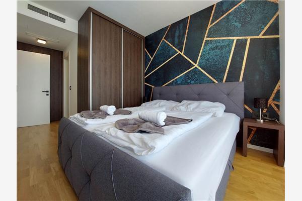 House K1, for 10 persons