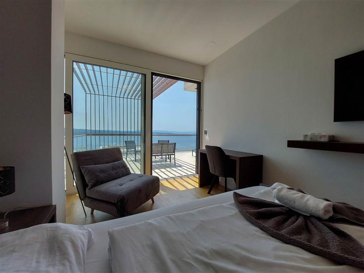 House K1, for 10 persons