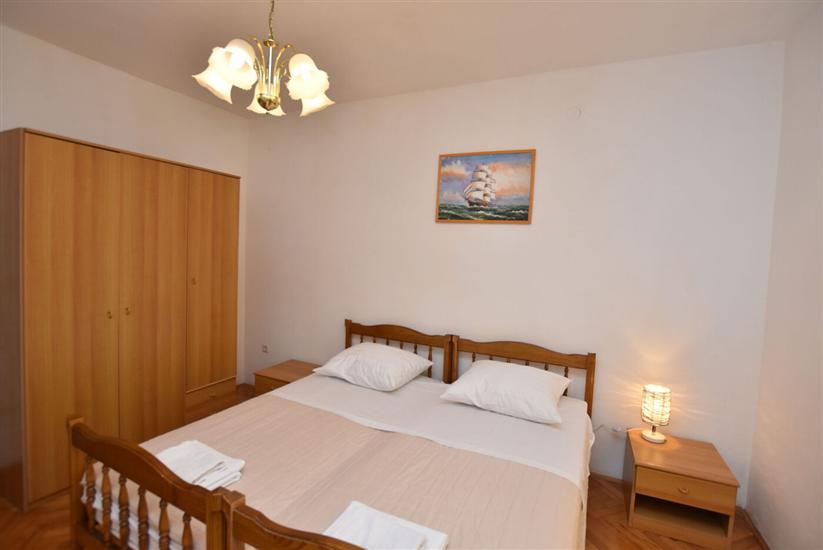 Apartment A1, for 8 persons